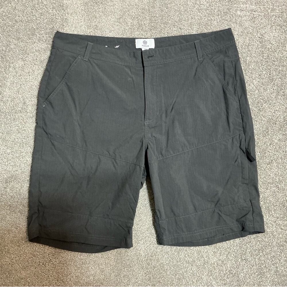 Tog 24 Grey Rowland Tech Walking Shorts Size 34